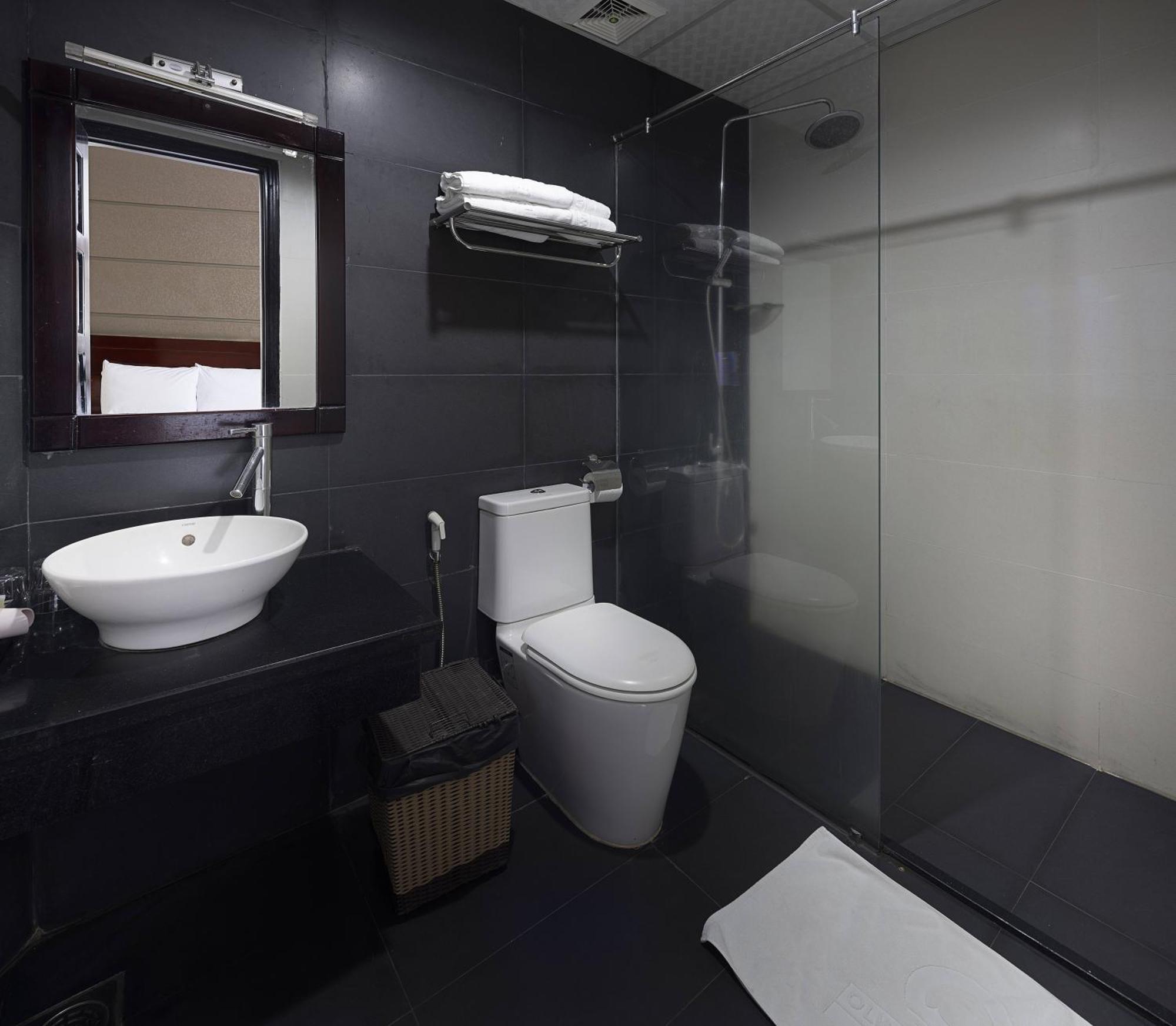Wintersea Hotel Нячанг Экстерьер фото