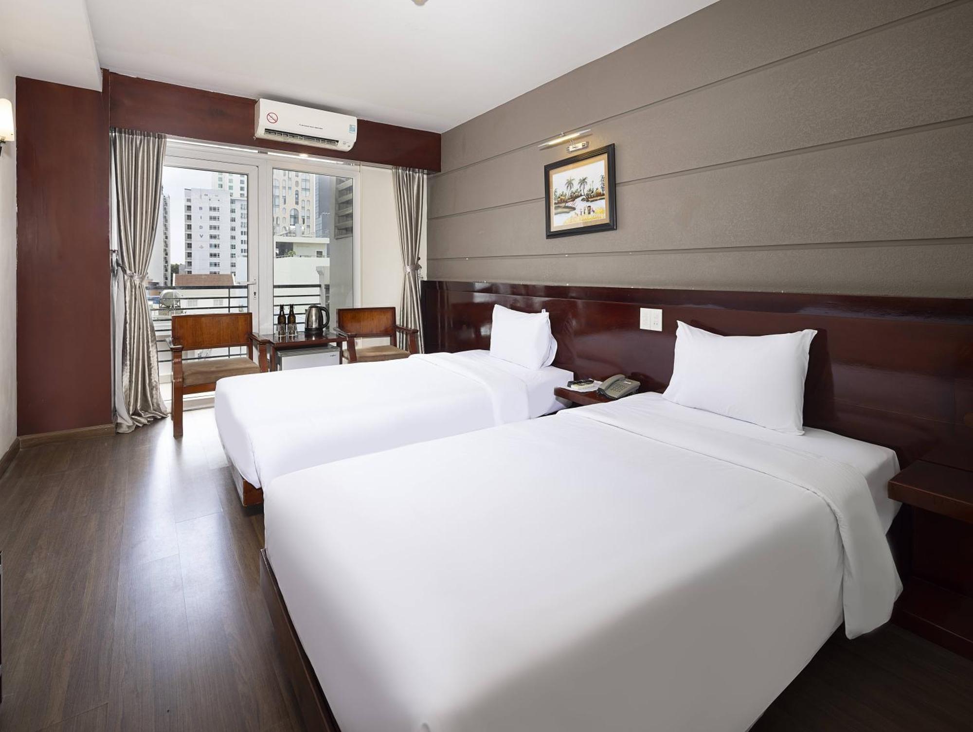 Wintersea Hotel Нячанг Экстерьер фото