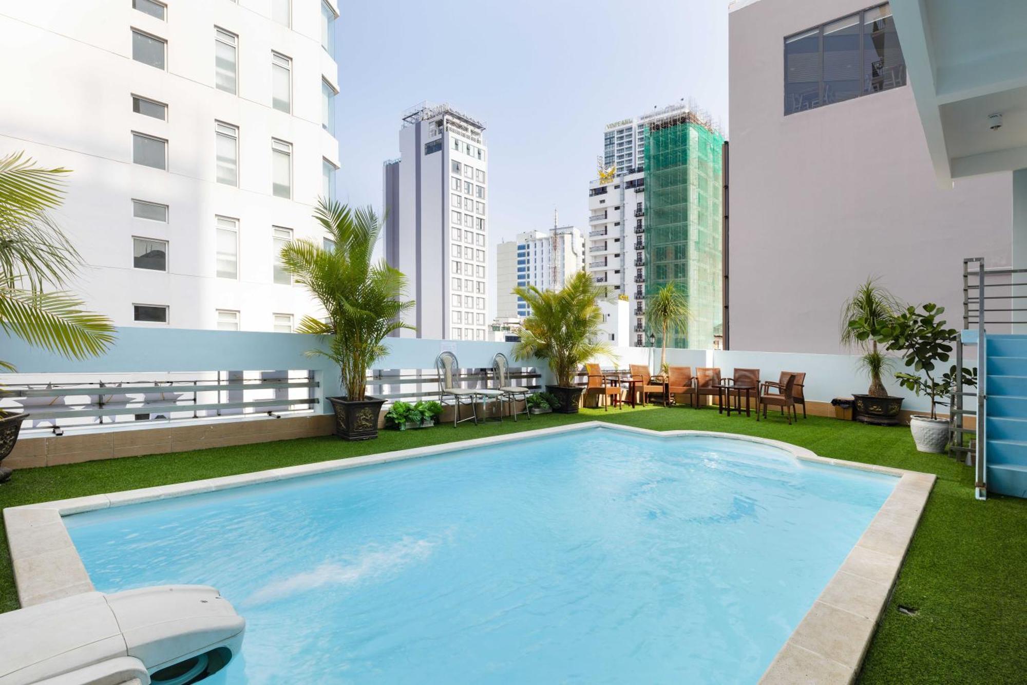 Wintersea Hotel Нячанг Экстерьер фото